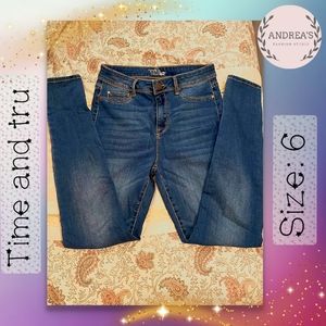 Time and tru high rise jeggings